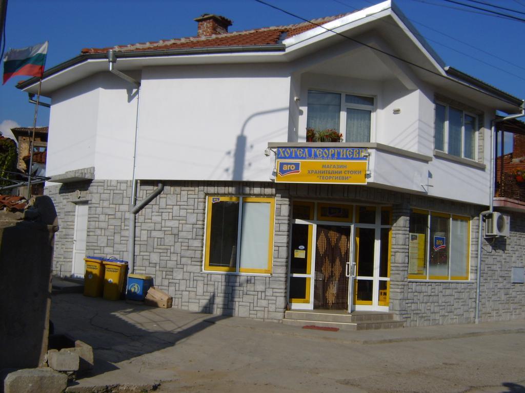 Georgievi Guest House Kalofer Exterior foto